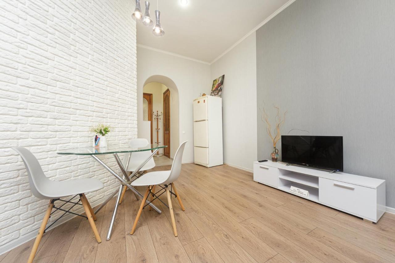 Apartment Zhukovskogo 17 Odessa Exterior foto