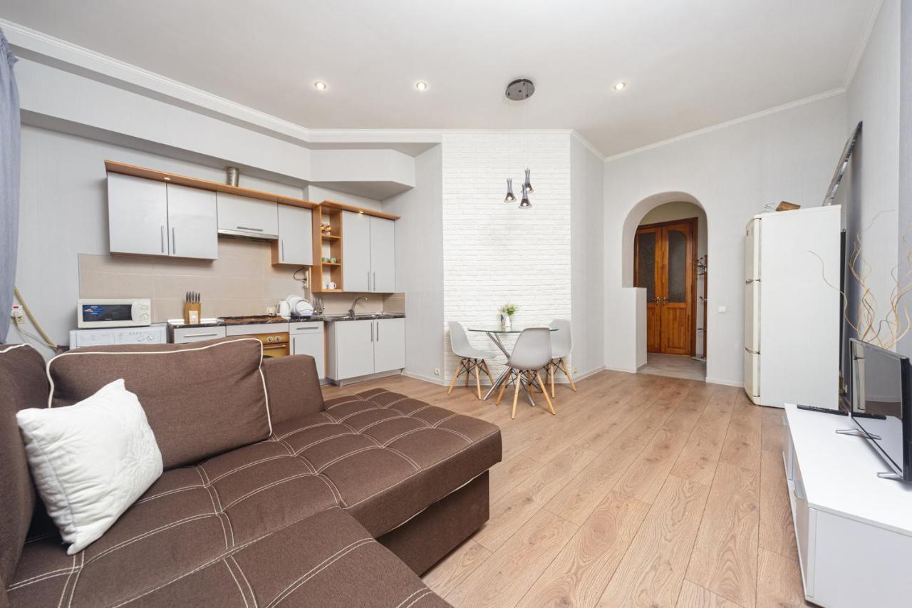 Apartment Zhukovskogo 17 Odessa Exterior foto